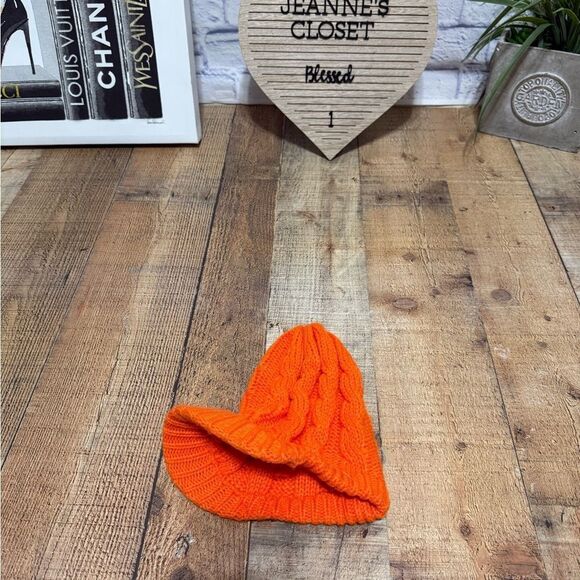 Women's New Era Orange Denver Broncos Arctic Blast Cable Cadet Beanie rare - Picture 6 of 11